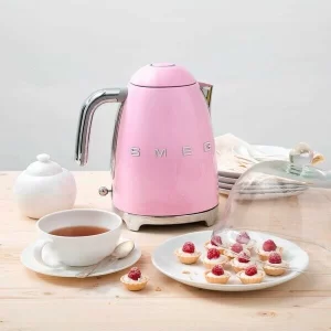 Smeg Wasserkocher 0,8 L 50’s Style Schwarz 13